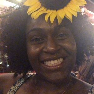 Meet your Posher, Janine